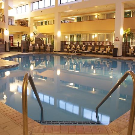 Plaza Hotel & Suites - Eau Claire Dış mekan fotoğraf