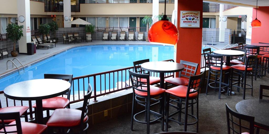 Plaza Hotel & Suites - Eau Claire Dış mekan fotoğraf